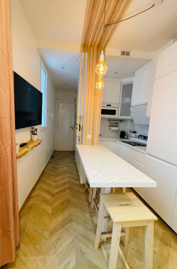 Le Nid Douillet De Patricia Apartment Париж Екстериор снимка