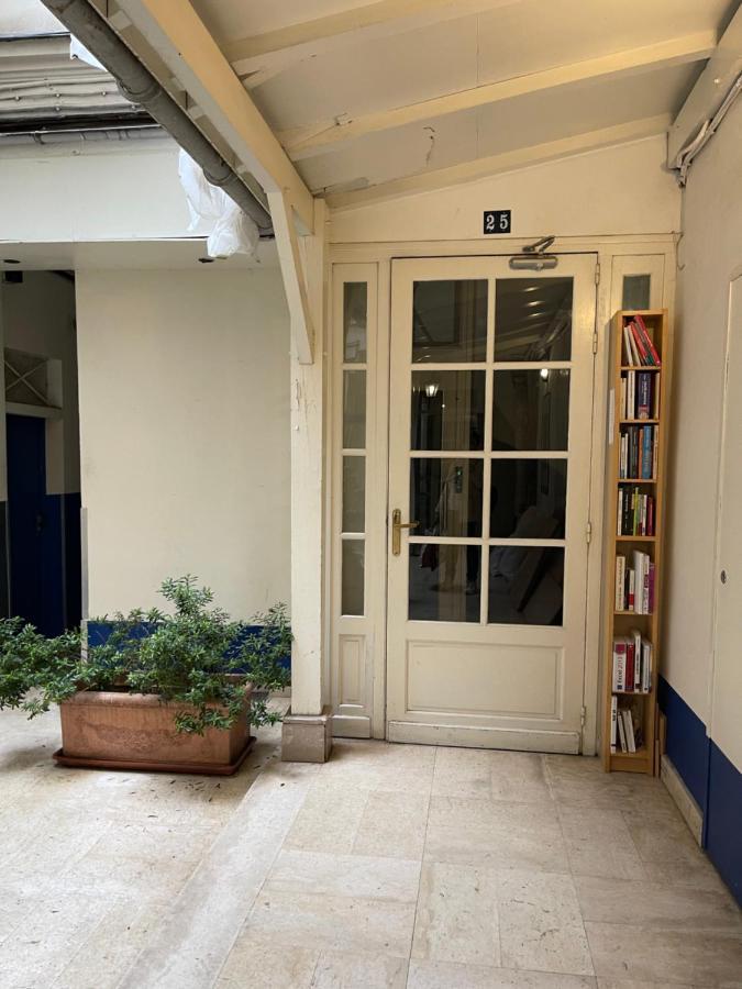 Le Nid Douillet De Patricia Apartment Париж Екстериор снимка