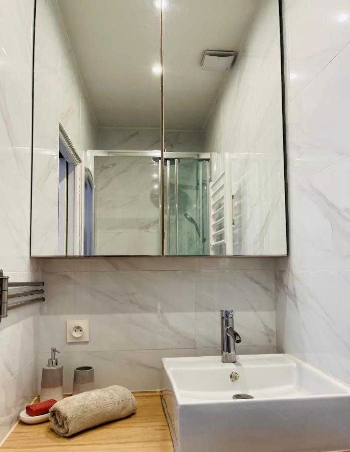 Le Nid Douillet De Patricia Apartment Париж Екстериор снимка